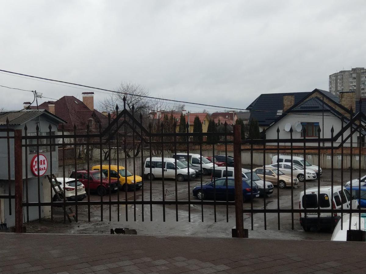 однокімнатна квартира в новобудові по Мельника Ровно Экстерьер фото