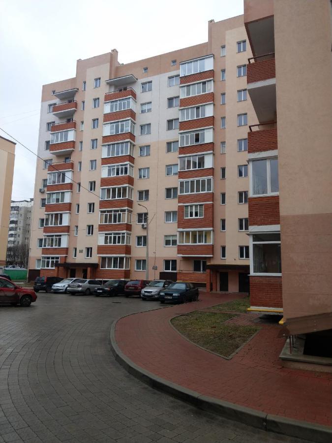 однокімнатна квартира в новобудові по Мельника Ровно Экстерьер фото